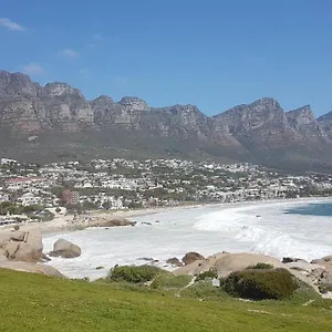 maries-bed-and-breakfast-self-catering.hotels-capetown.com/