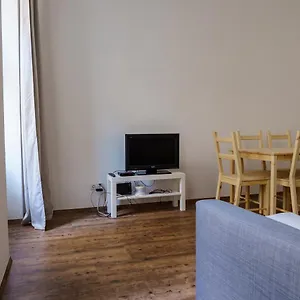 Living - Klosterneuburger Straße Apartment